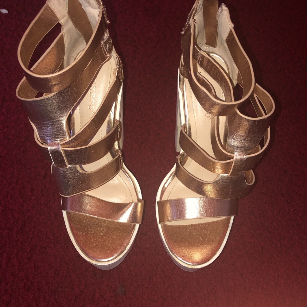 Platform heels - Picture 2 of 6